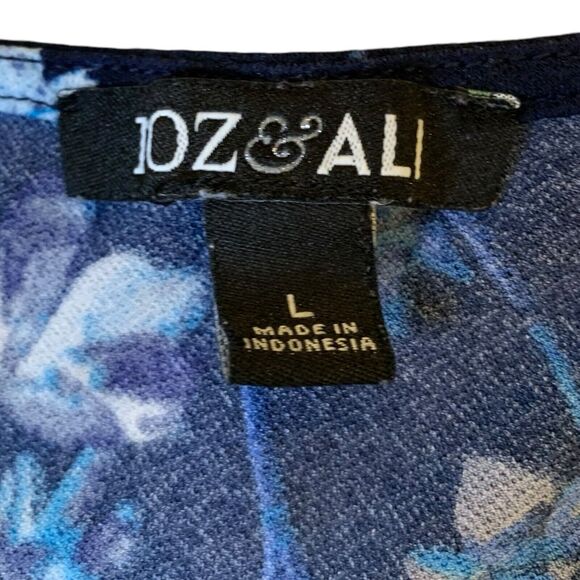 Roz & Ali Women’s Blue Floral Cap-Sleeve Blouse Twist Asymmetrical Neck L EUC - Picture 3 of 4